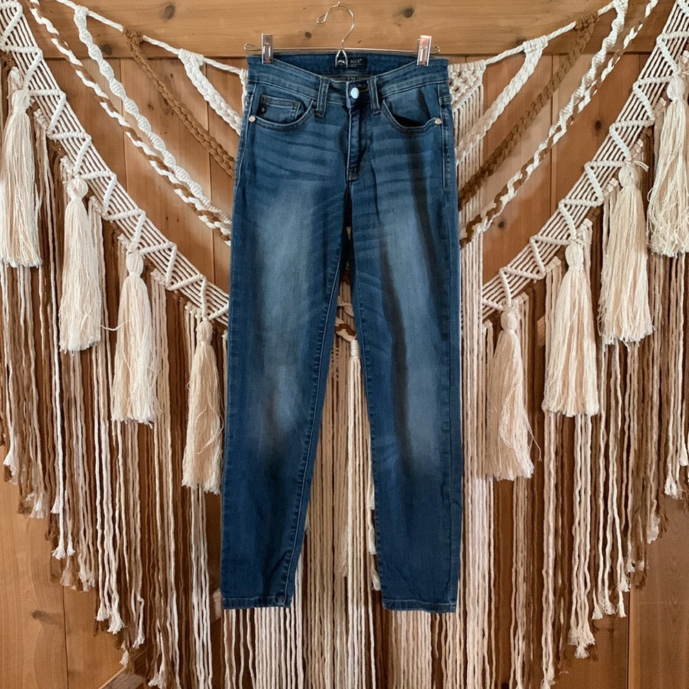 Judy Blue Relaxed Fit Stretchy Skinny Cropped Jeans Size 1 25